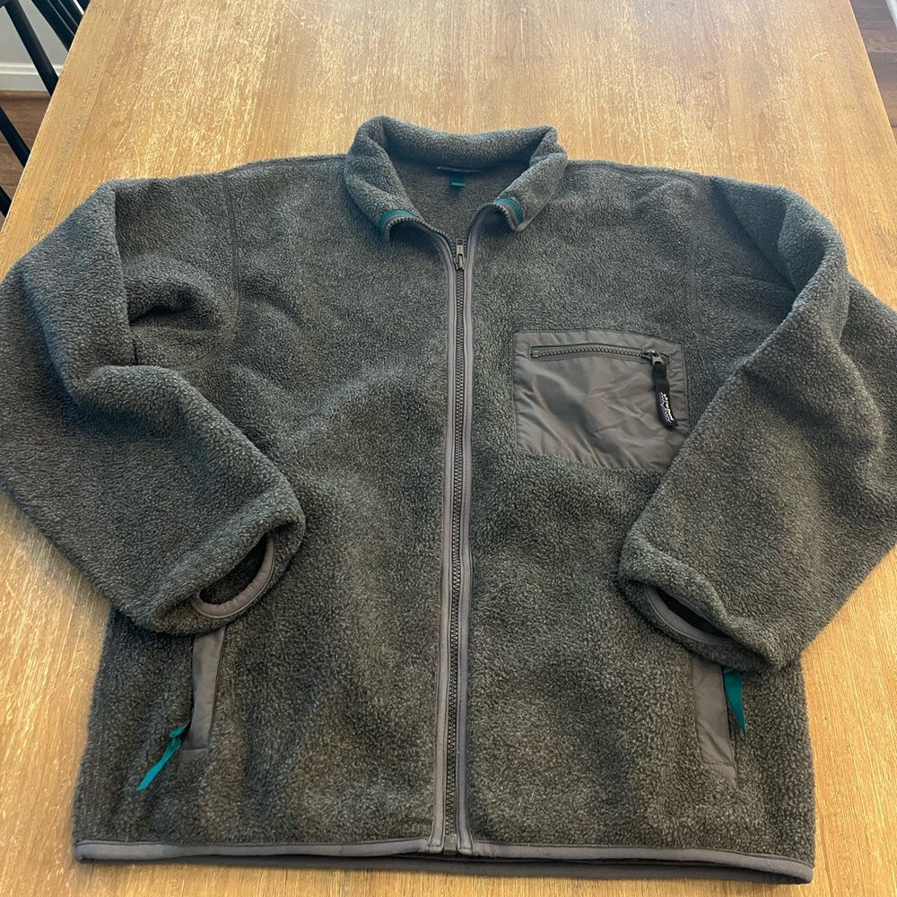 Patagonia fleece size M